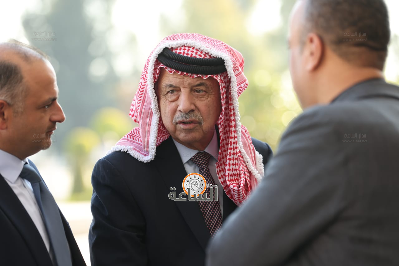 Madar Al-Saa Images 0.5665317009414429