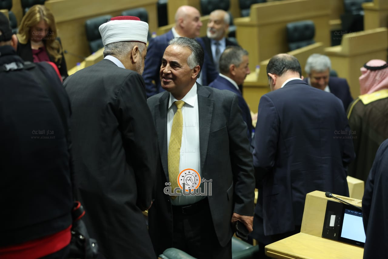 Madar Al-Saa Images 0.2875502169063038