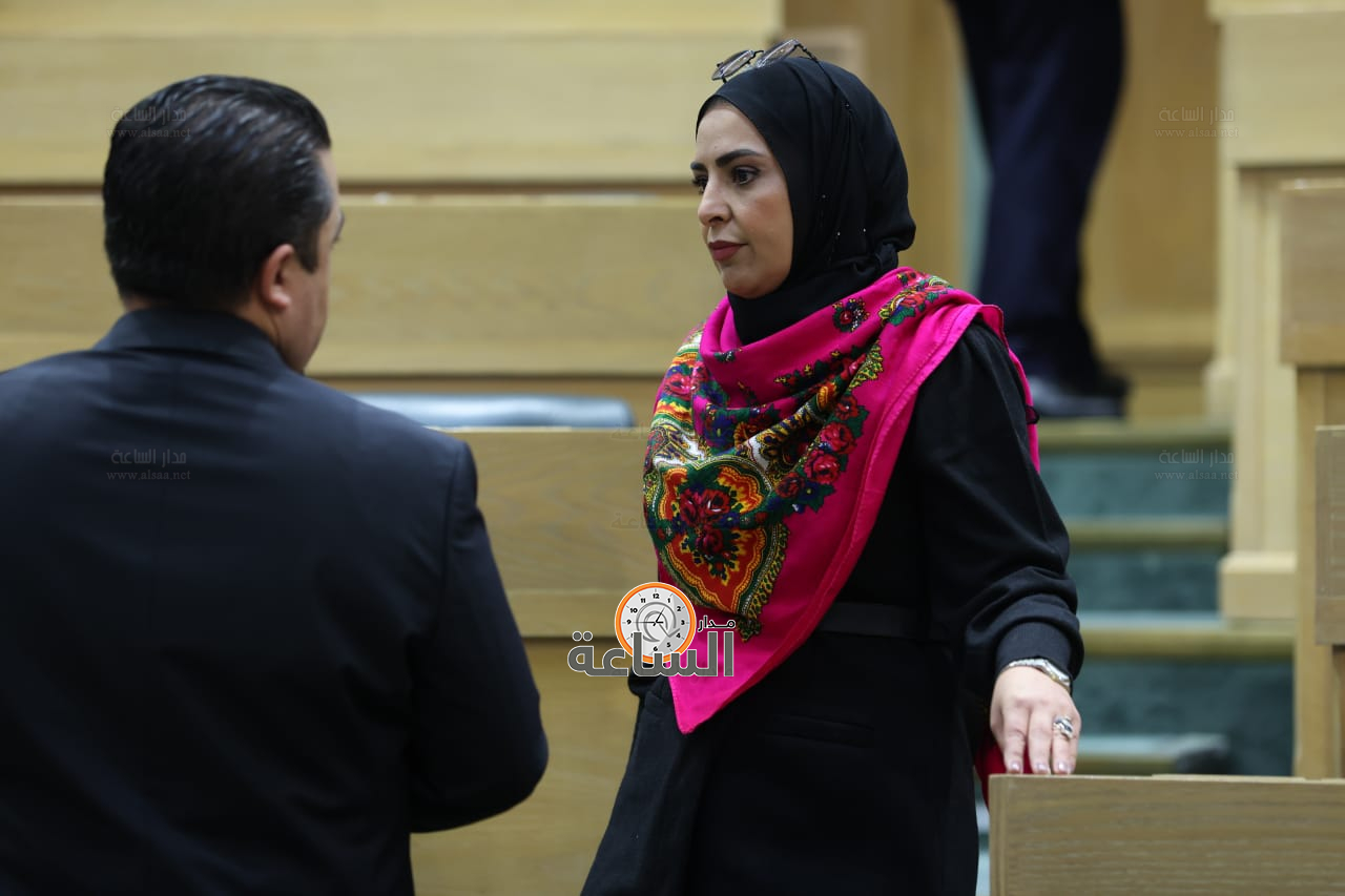 Madar Al-Saa Images 0.2365580525688502