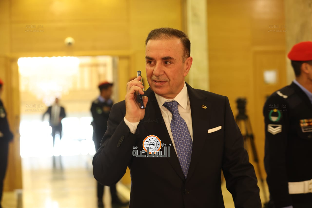 Madar Al-Saa Images 0.3463213631863944