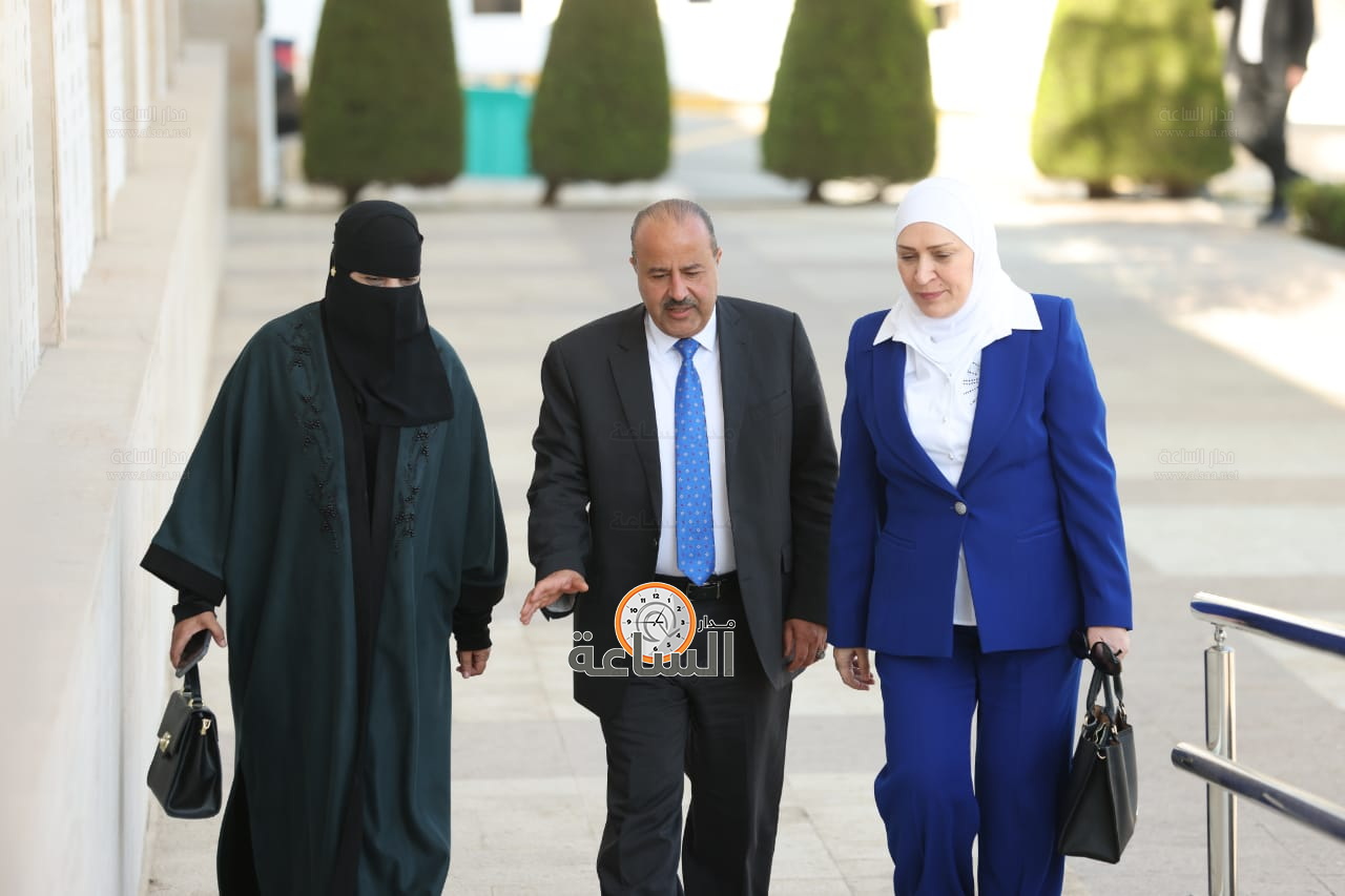 Madar Al-Saa Images 0.8147367776628796