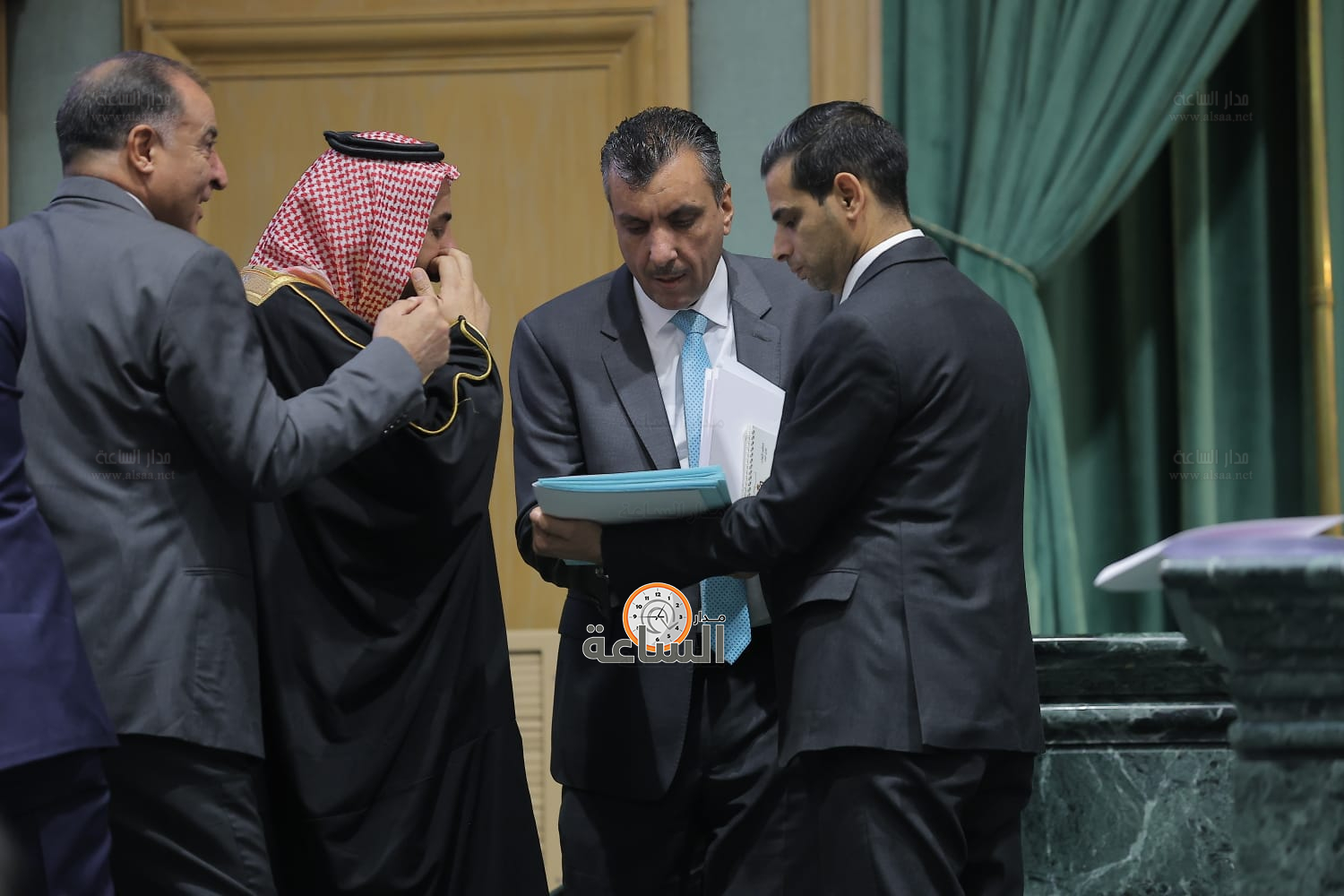 Madar Al-Saa Images 0.39035386888890233