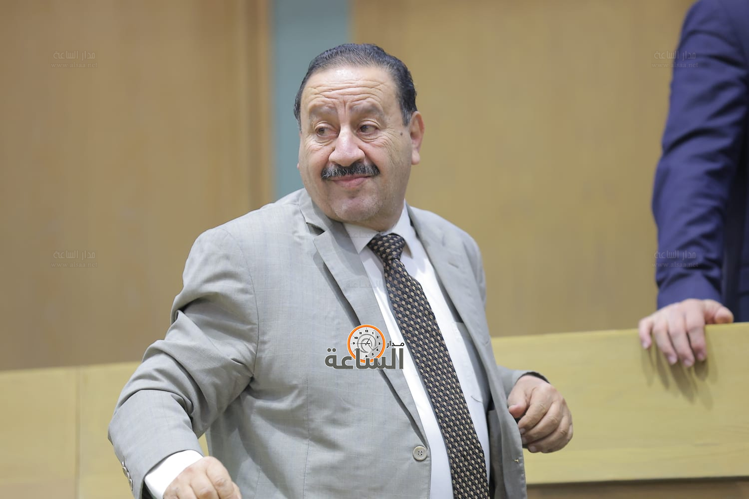 Madar Al-Saa Images 0.3906294693949025