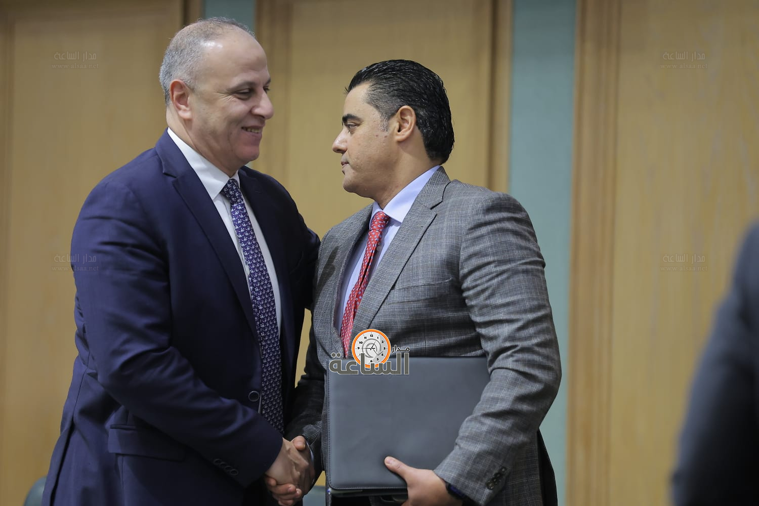 Madar Al-Saa Images 0.10055526110142221