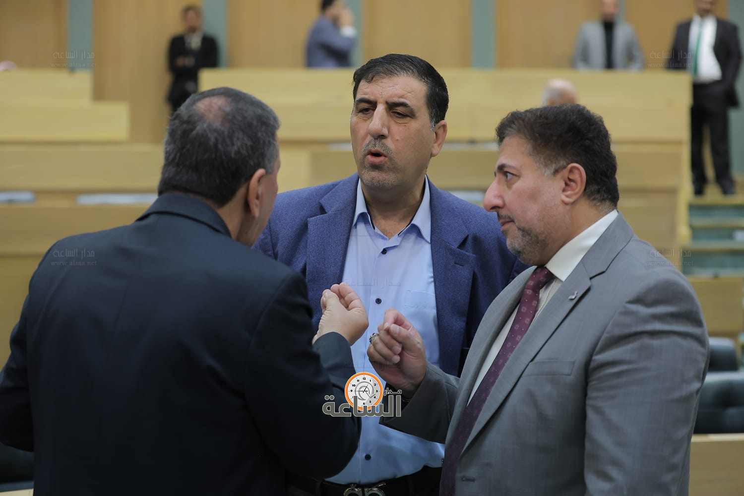 Madar Al-Saa Images 0.9722337619976325