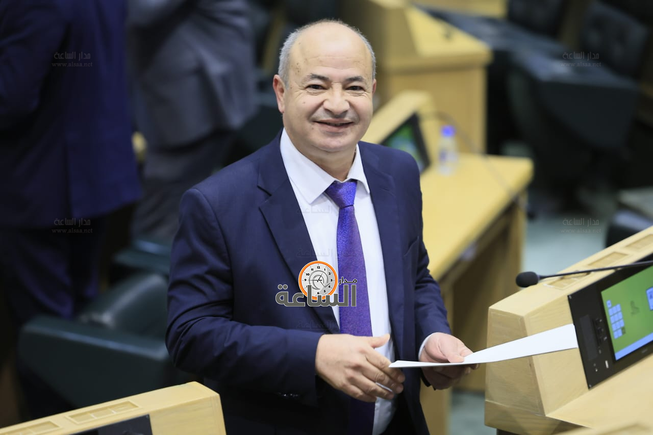 Madar Al-Saa Images 0.7275843156539402