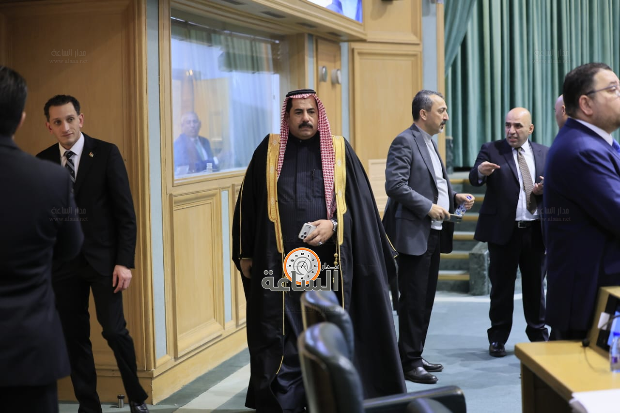 Madar Al-Saa Images 0.04677889304892846