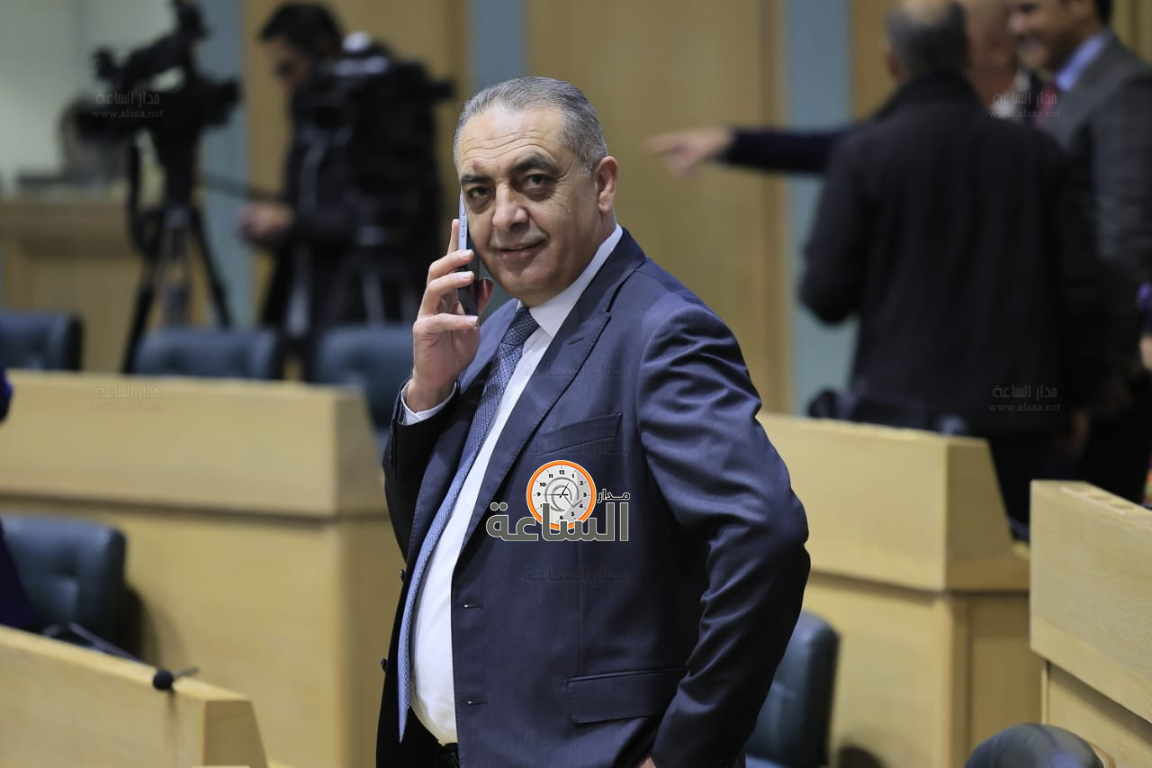 Madar Al-Saa Images 0.9081221013193678