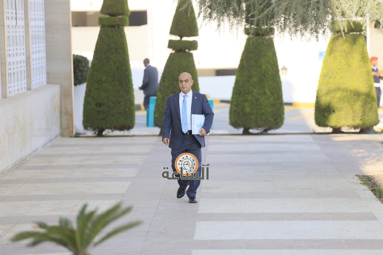 Madar Al-Saa Images 0.12099034180576718