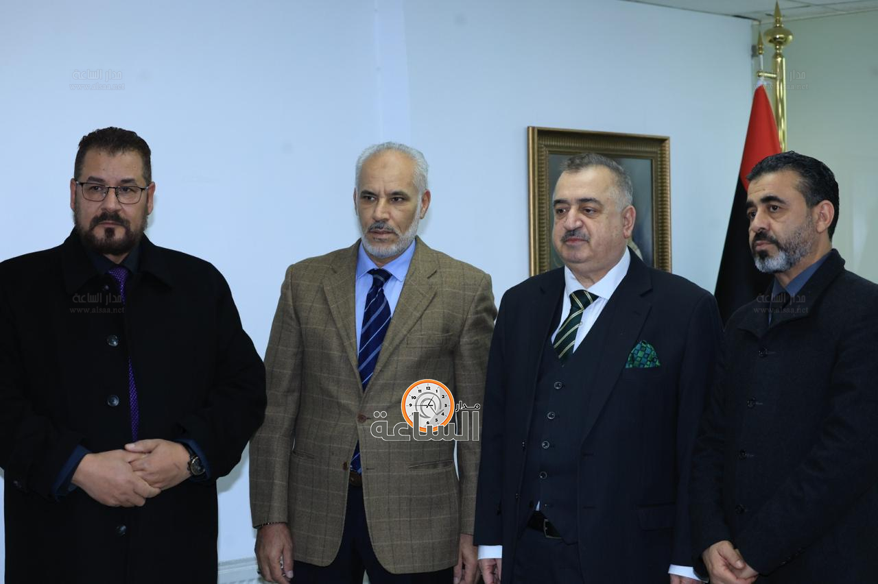 Madar Al-Saa Images 0.08243471018946802