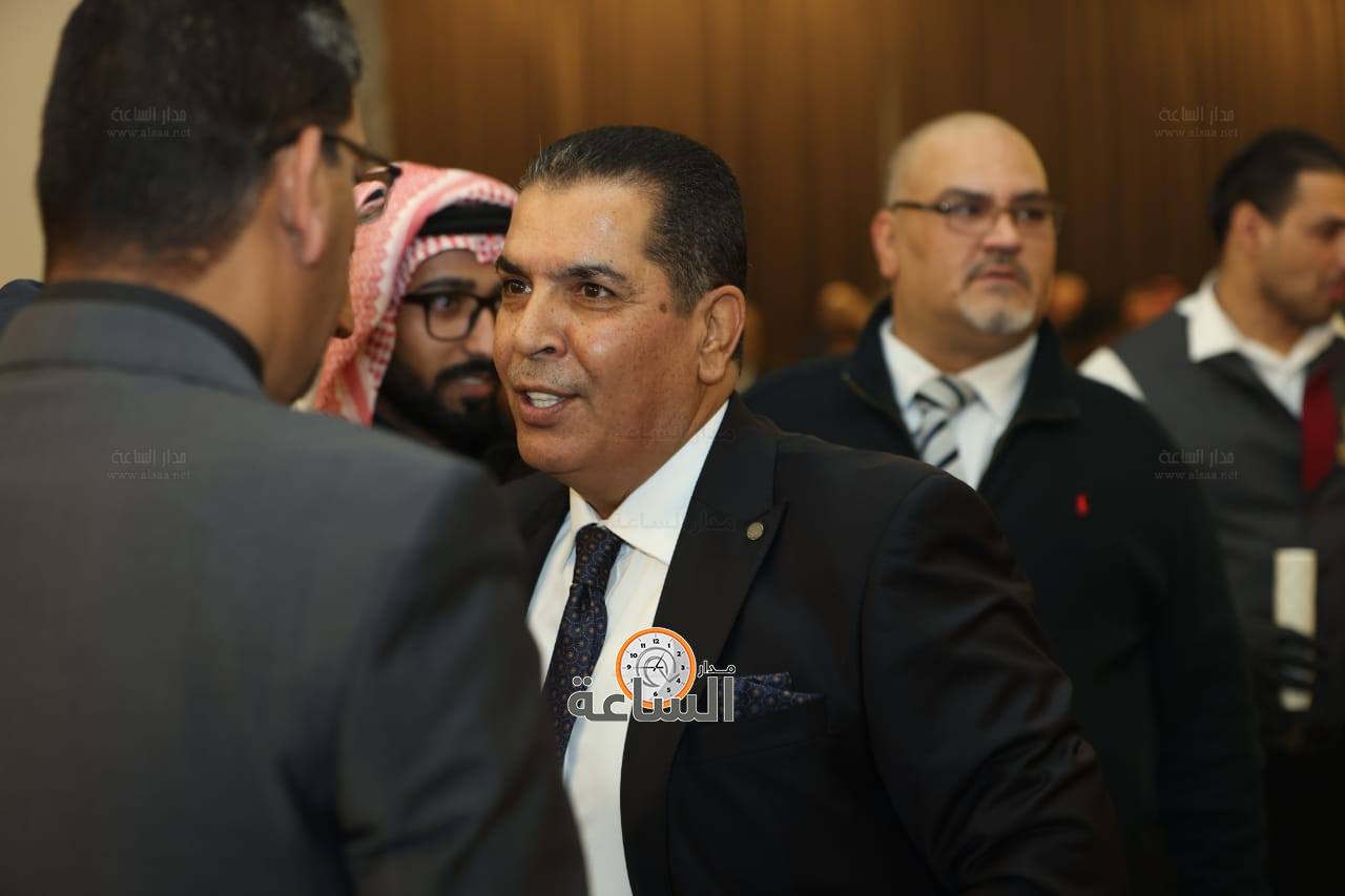 Madar Al-Saa Images 0.3868469357476779