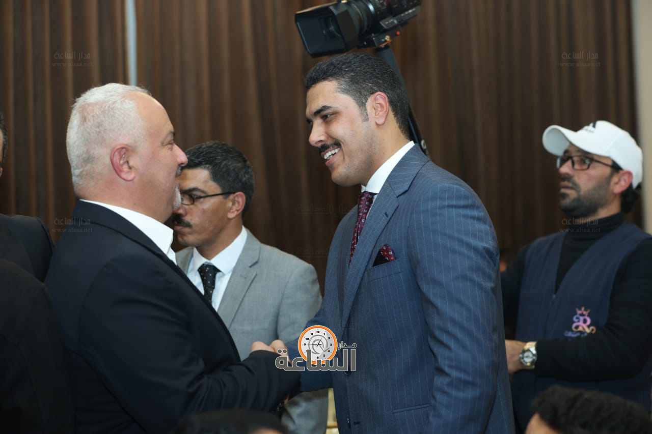 Madar Al-Saa Images 0.4888277495917206