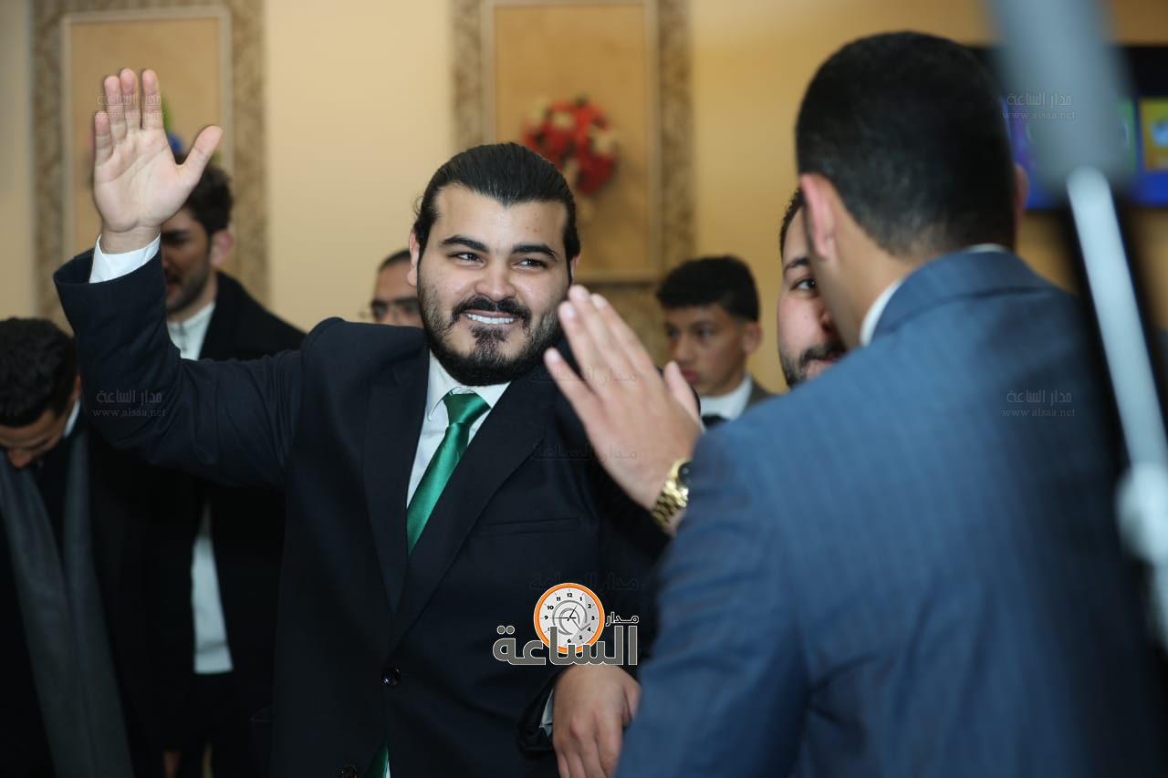 Madar Al-Saa Images 0.2520985581325127