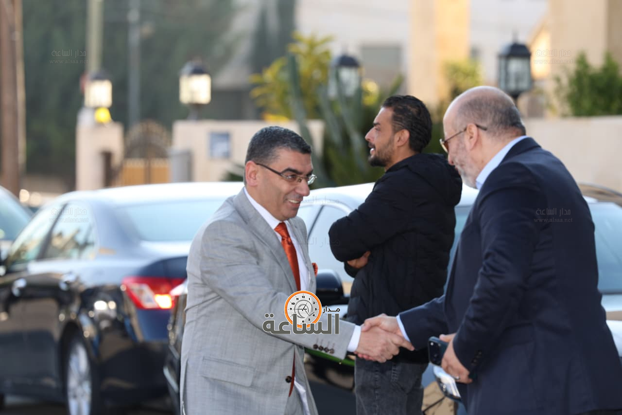 Madar Al-Saa Images 0.5497172326625566