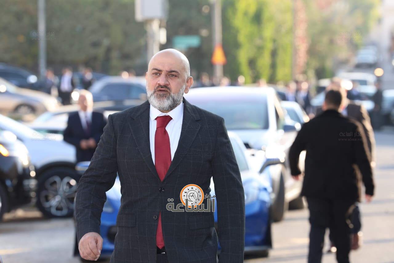 Madar Al-Saa Images 0.3090169817565941