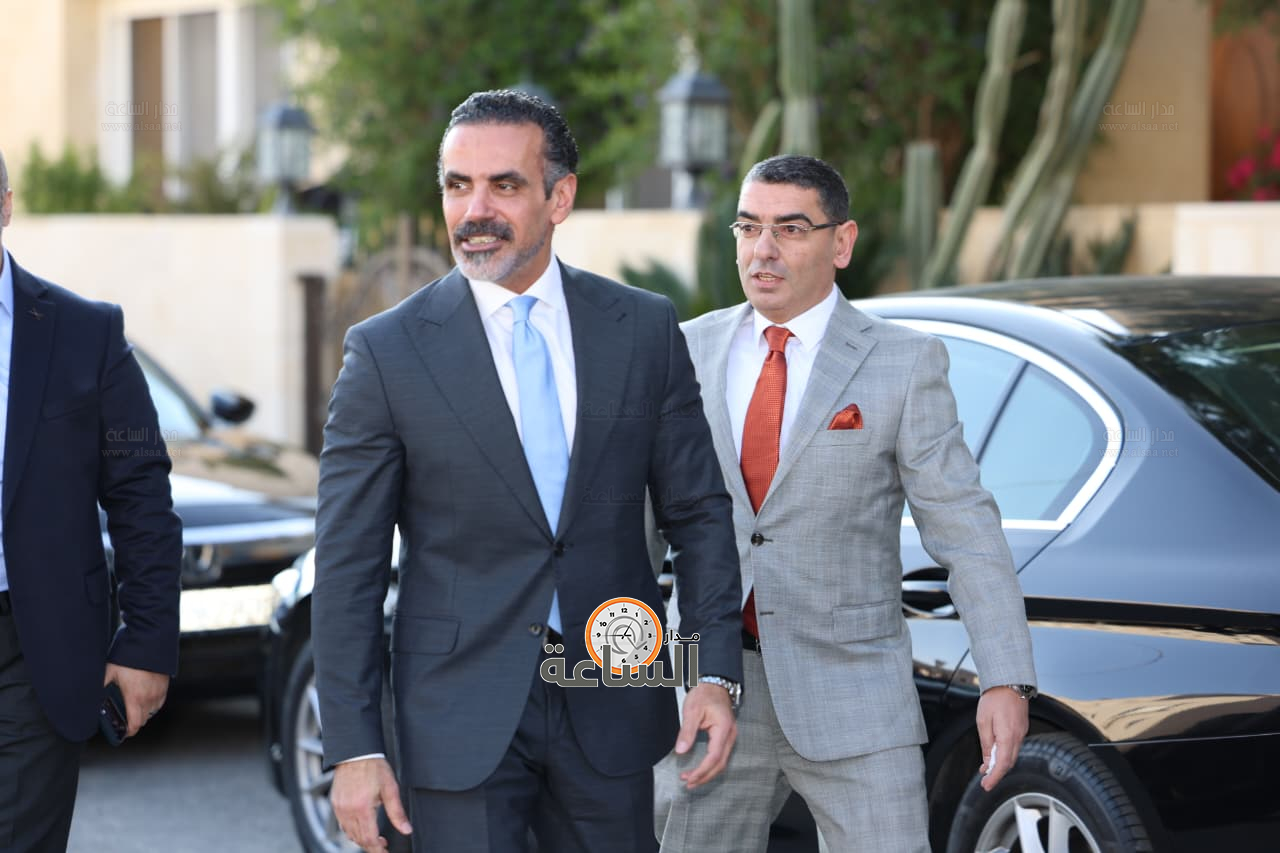 Madar Al-Saa Images 0.37607477499413433