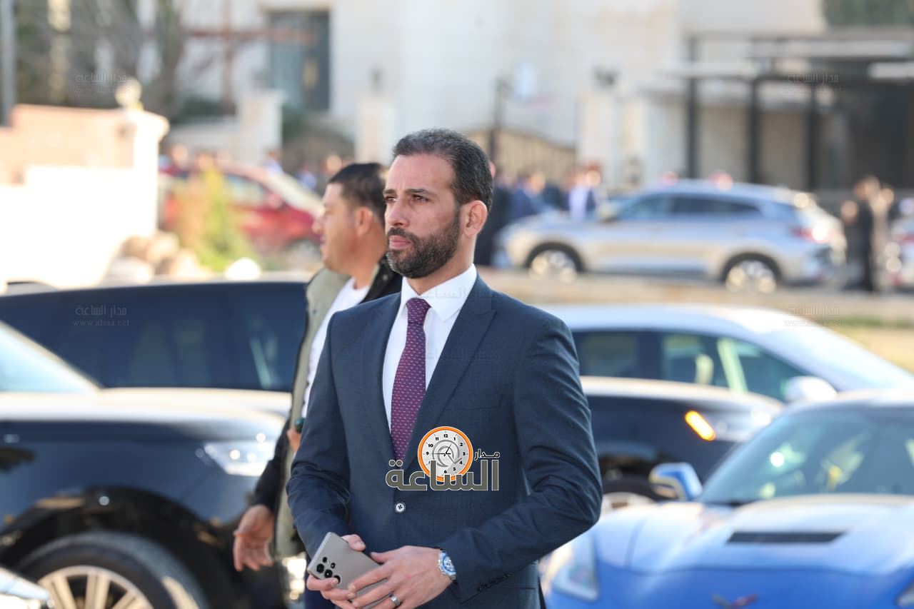 Madar Al-Saa Images 0.8859540170013742