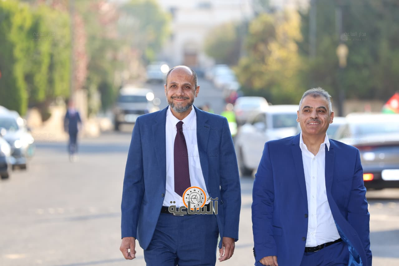 Madar Al-Saa Images 0.35873630307680837