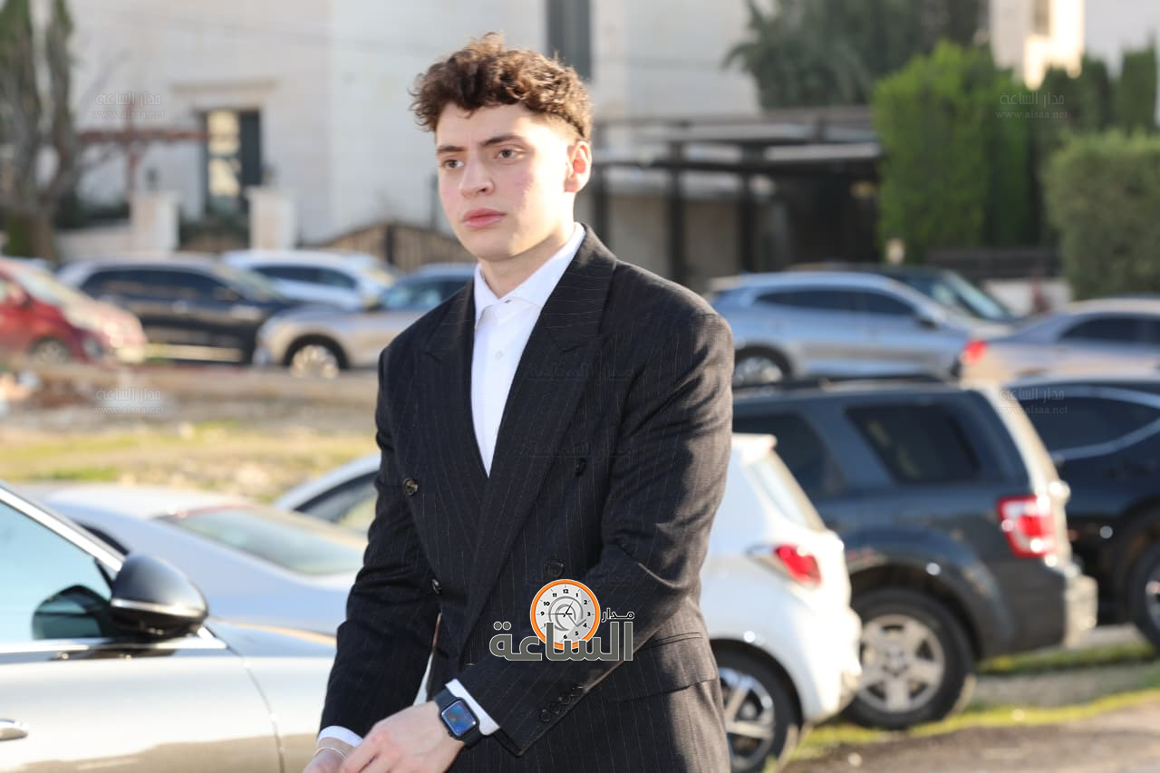 Madar Al-Saa Images 0.9836869377898696