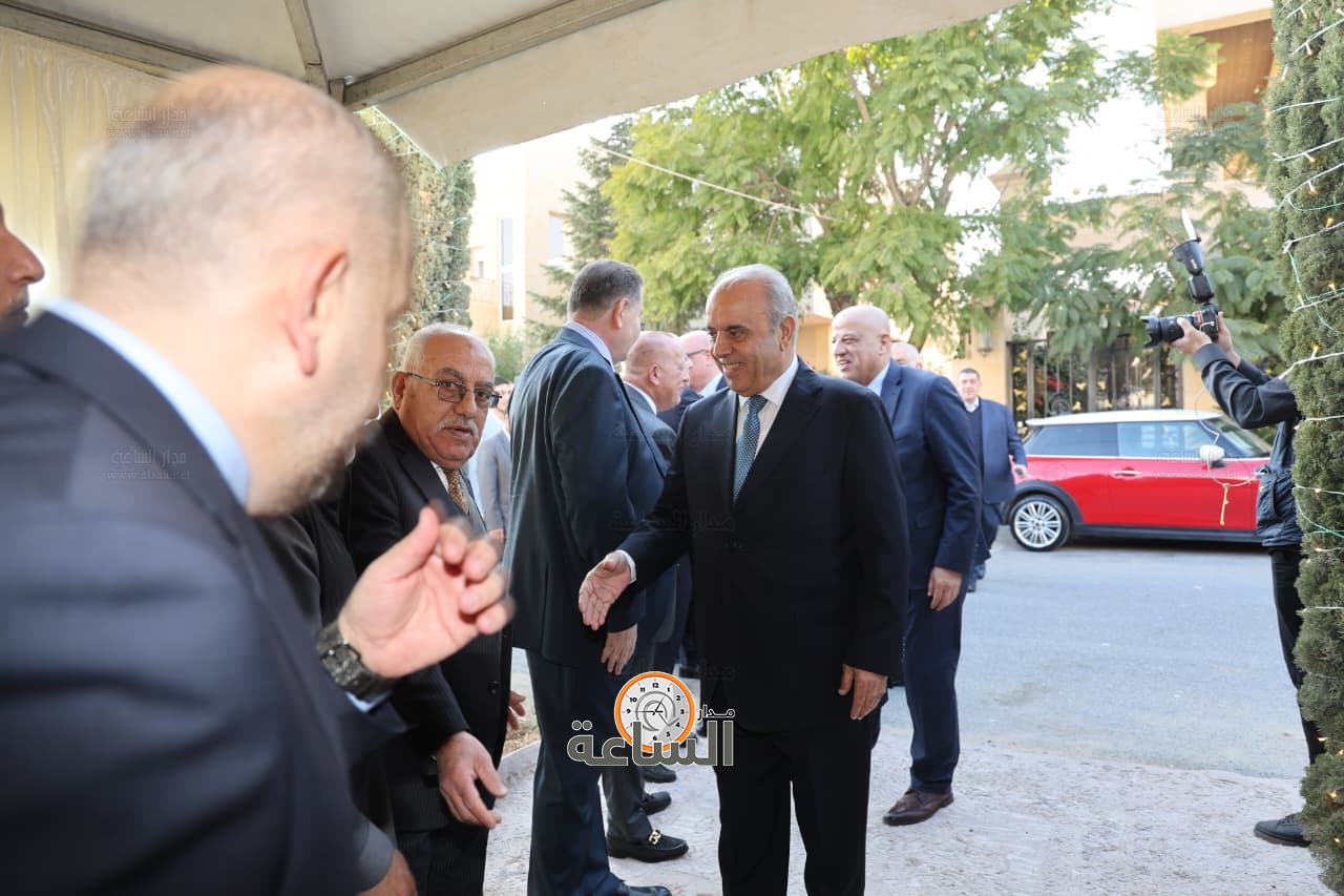 Madar Al-Saa Images 0.04540753035882883