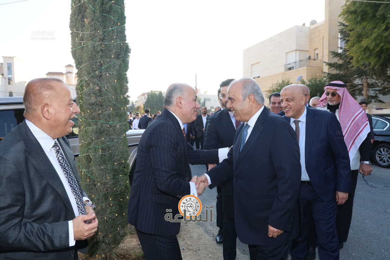 Madar Al-Saa Images 0.7835673323297826