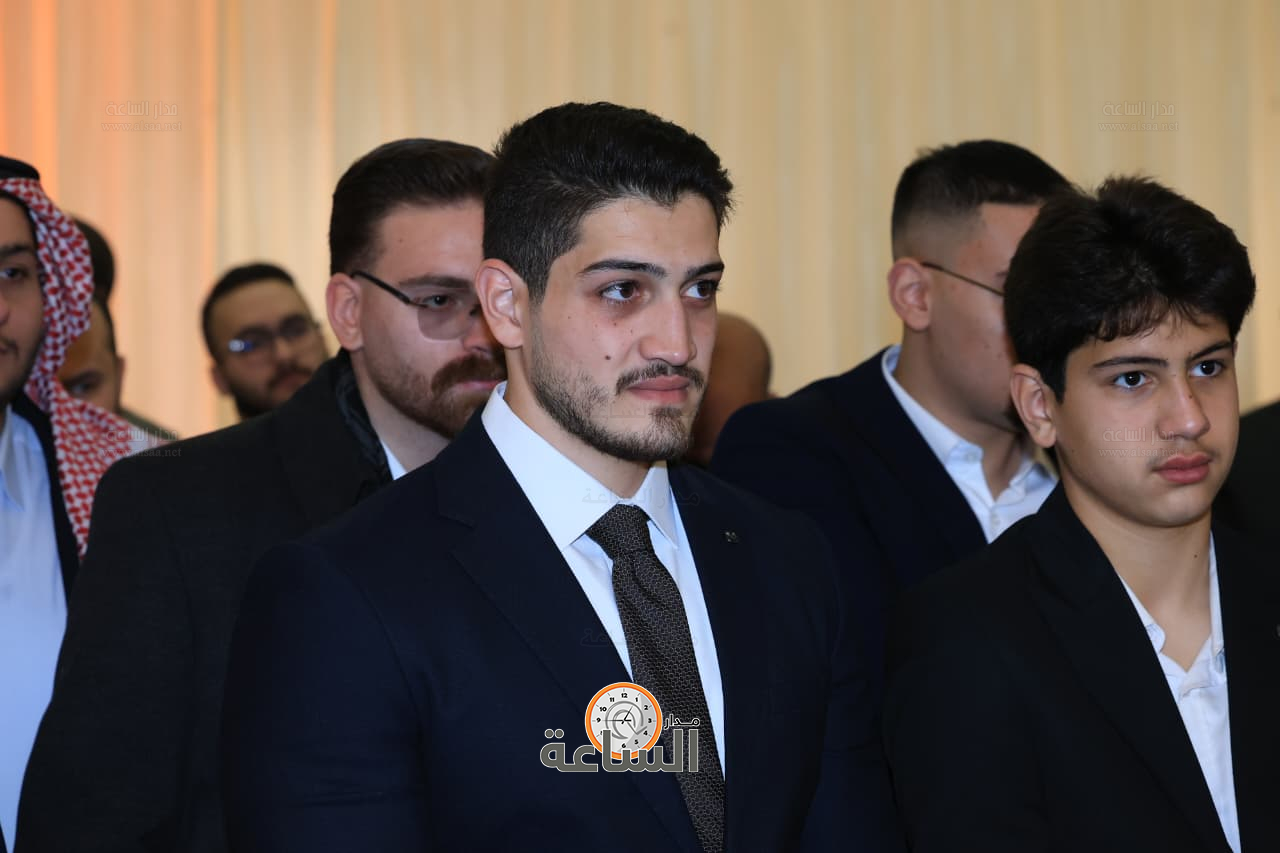 Madar Al-Saa Images 0.019564864306340635