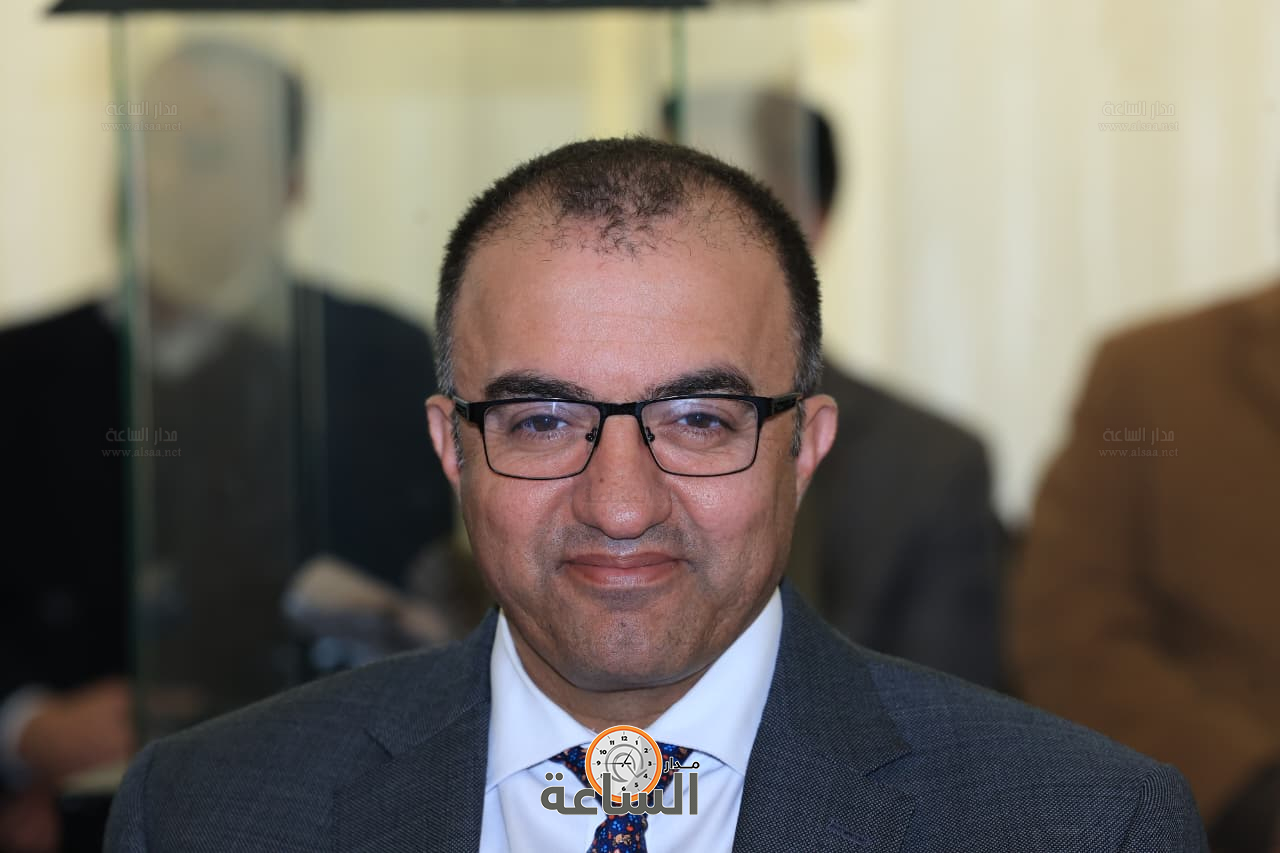 Madar Al-Saa Images 0.1369985452340351