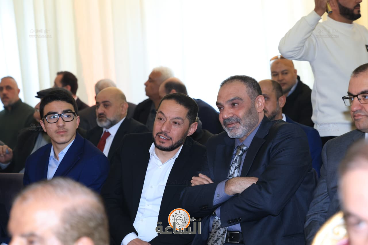 Madar Al-Saa Images 0.3905049616462575