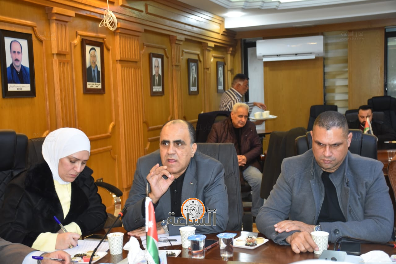 Madar Al-Saa Images 0.6777858853672194