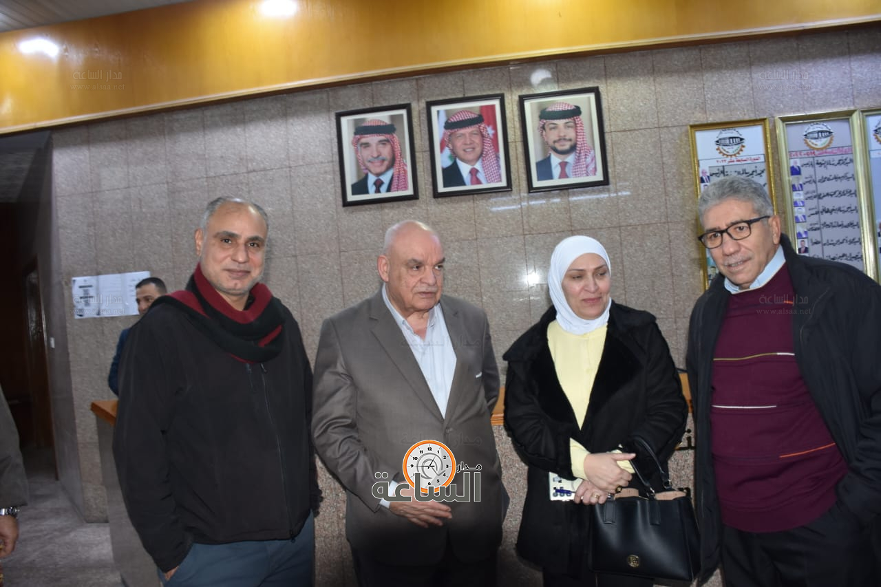 Madar Al-Saa Images 0.9602271350419189