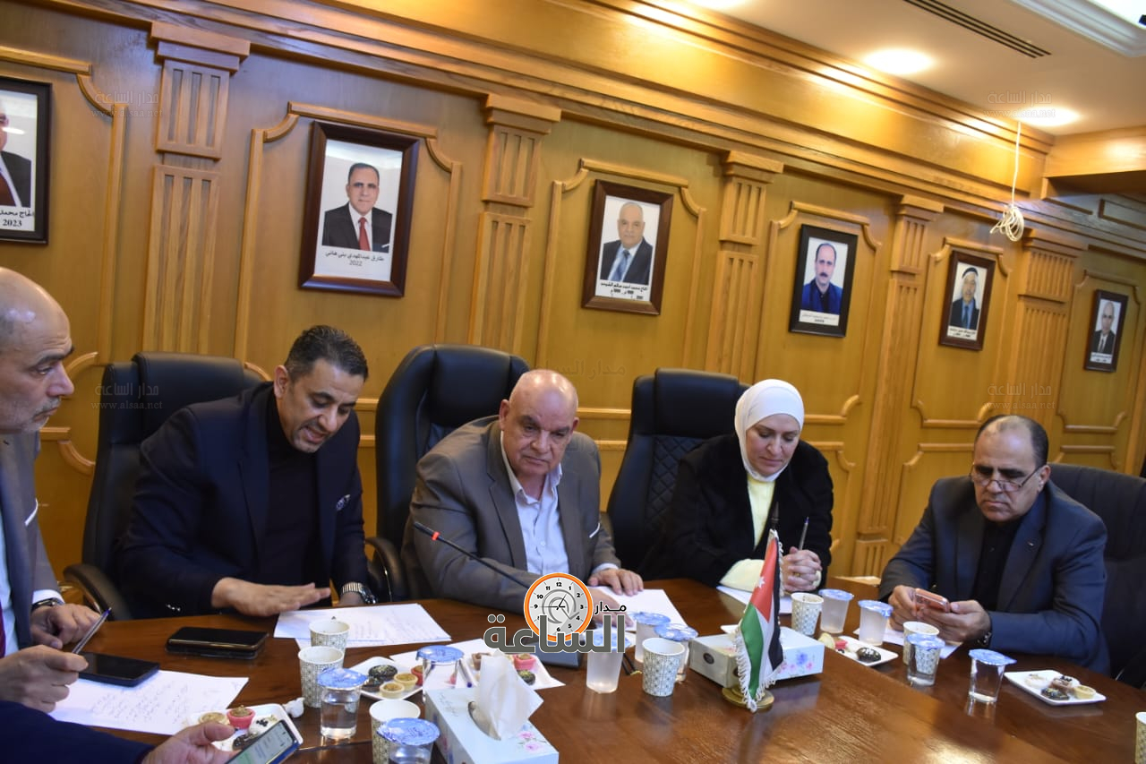 Madar Al-Saa Images 0.6998351136402993