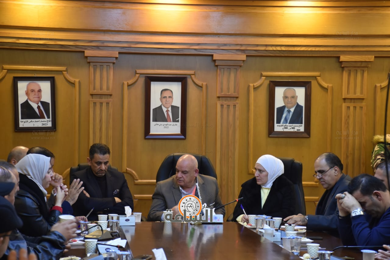 Madar Al-Saa Images 0.5139047344067322