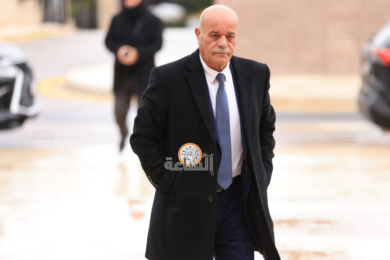 Madar Al-Saa Images 0.2504148755673381