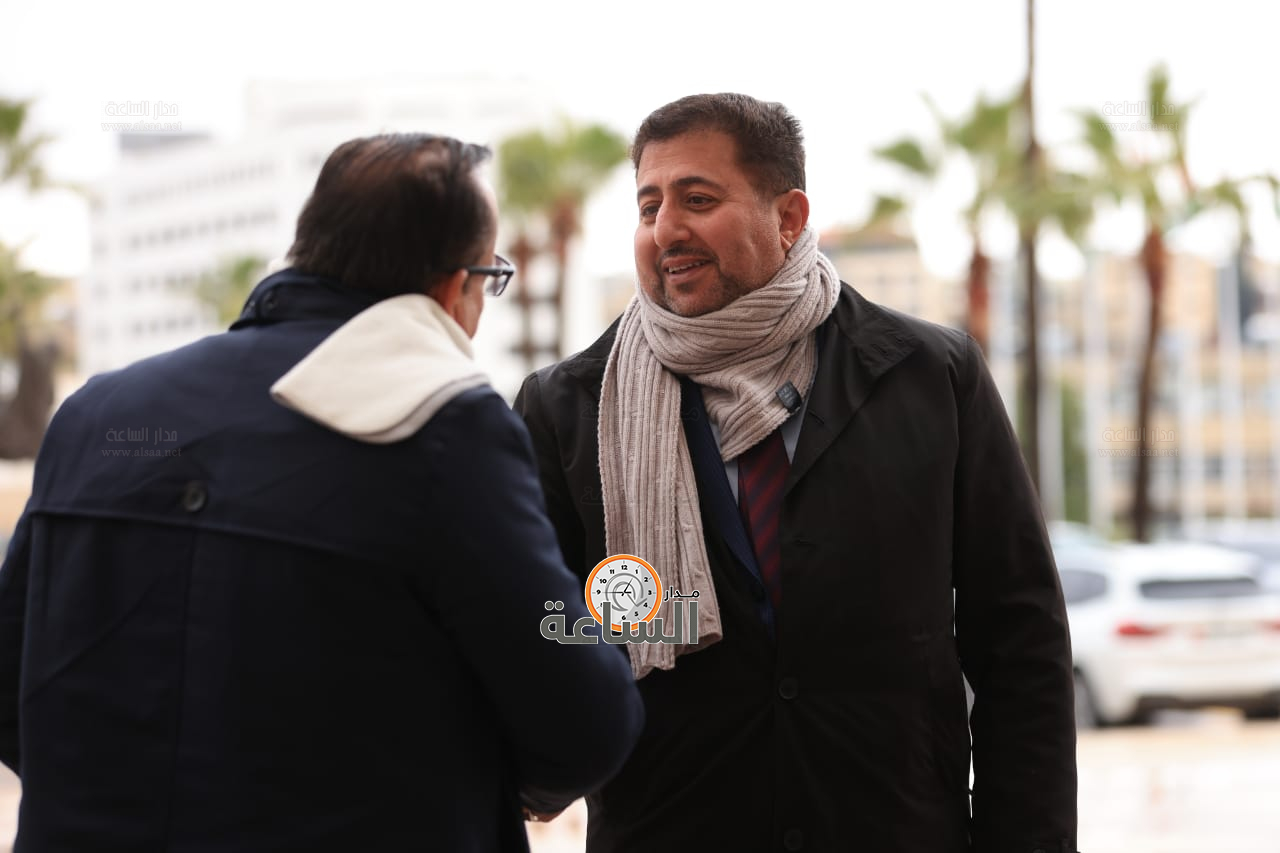 Madar Al-Saa Images 0.9980348196917357