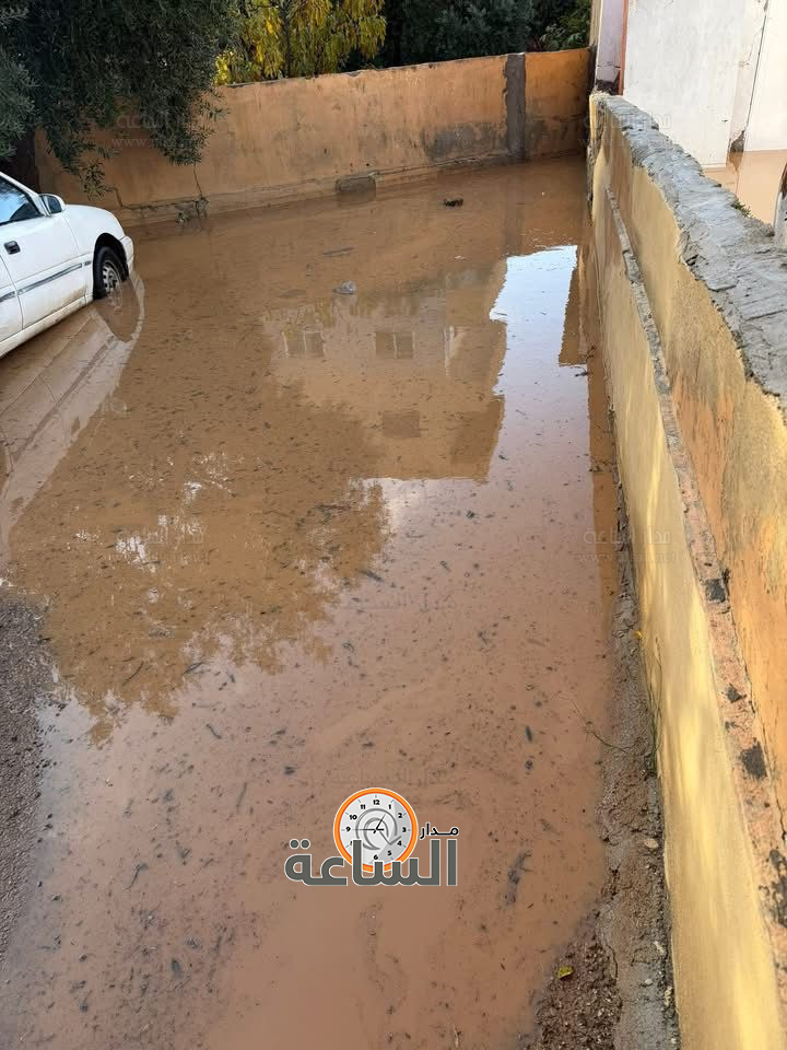 Madar Al-Saa Images 0.16749219620002676