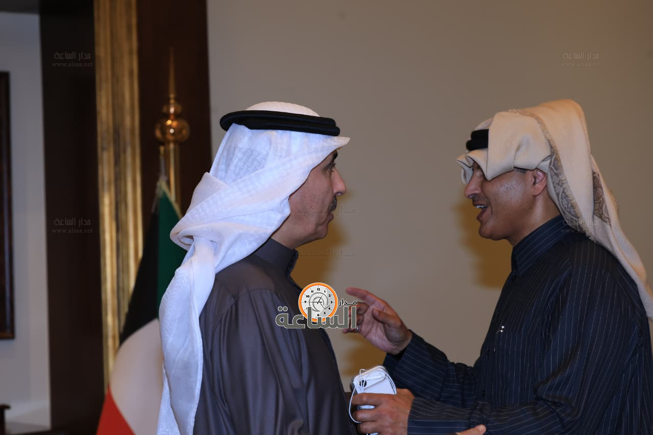 Madar Al-Saa Images 0.5257717465785123