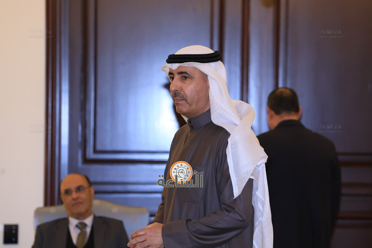 Madar Al-Saa Images 0.2335834157379989