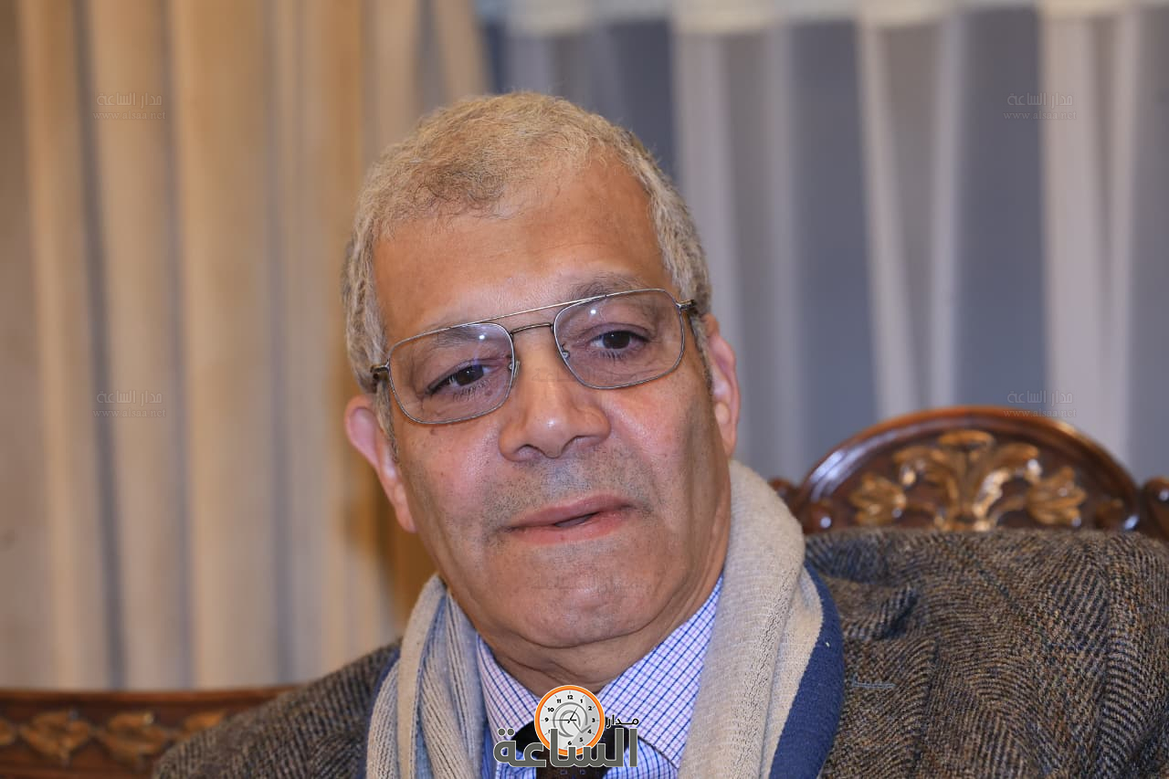 Madar Al-Saa Images 0.019474362264283673