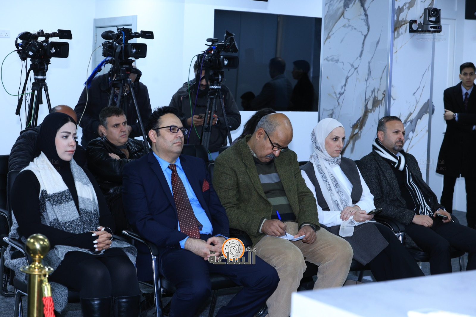 Madar Al-Saa Images 0.4069628967677261