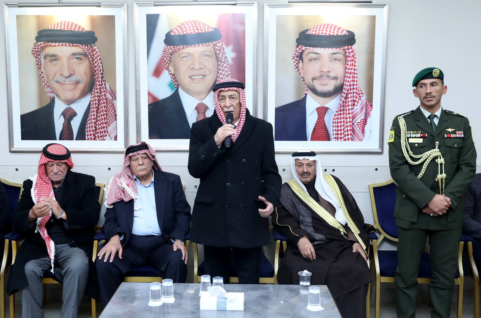 Madar Al-Saa Images 0.13270342311396444