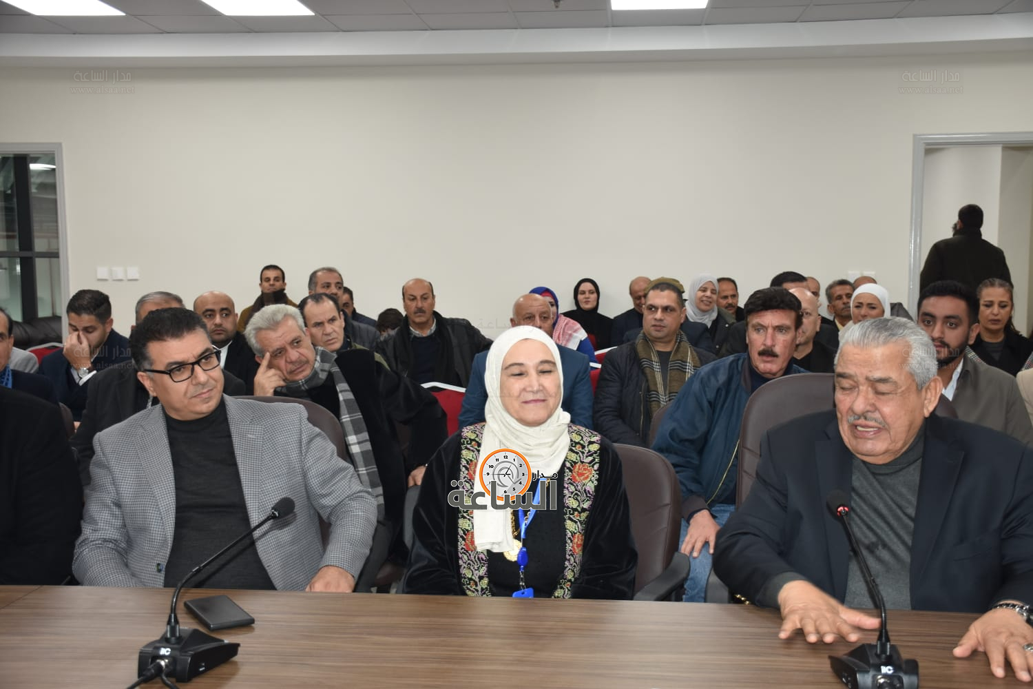 Madar Al-Saa Images 0.993763559312144