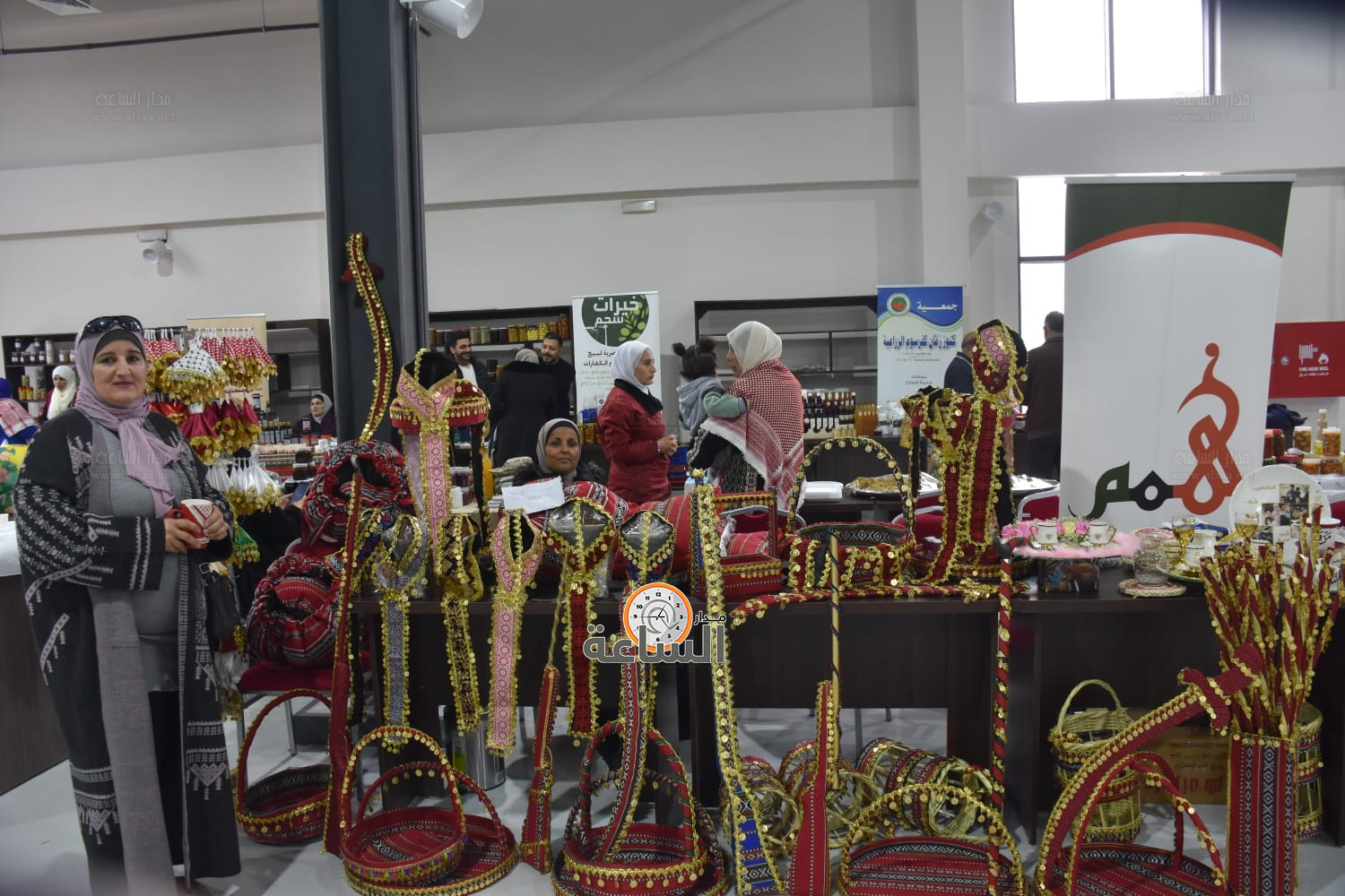 Madar Al-Saa Images 0.25399053639757296