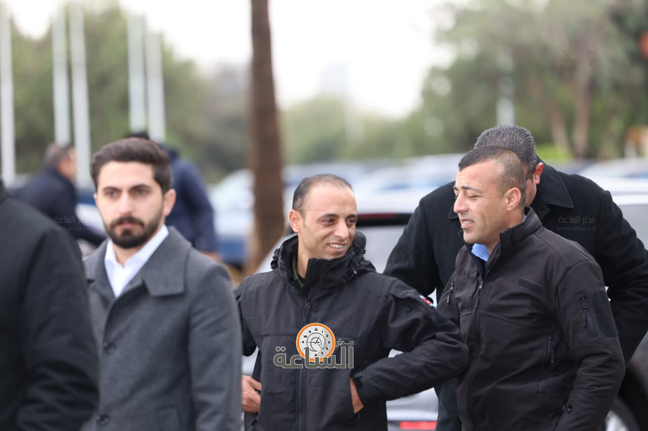 Madar Al-Saa Images 0.6408885479814714