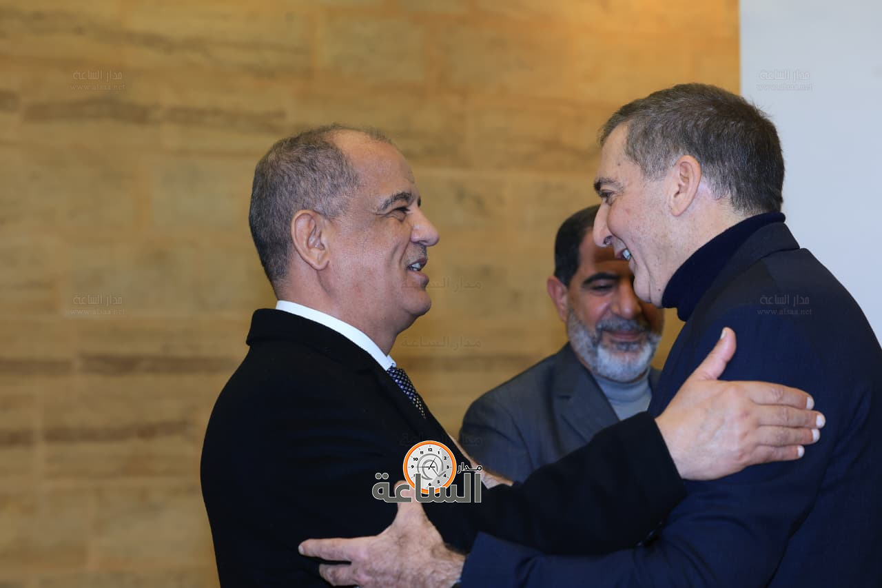 Madar Al-Saa Images 0.5142471724013087