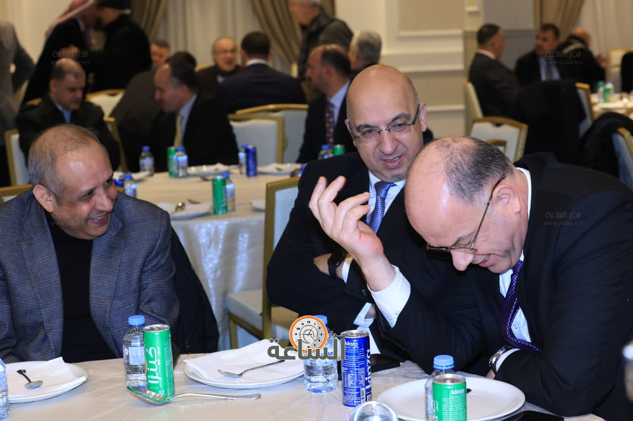 Madar Al-Saa Images 0.8911522468075422