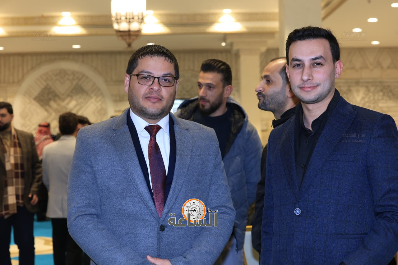 Madar Al-Saa Images 0.43815379320582115