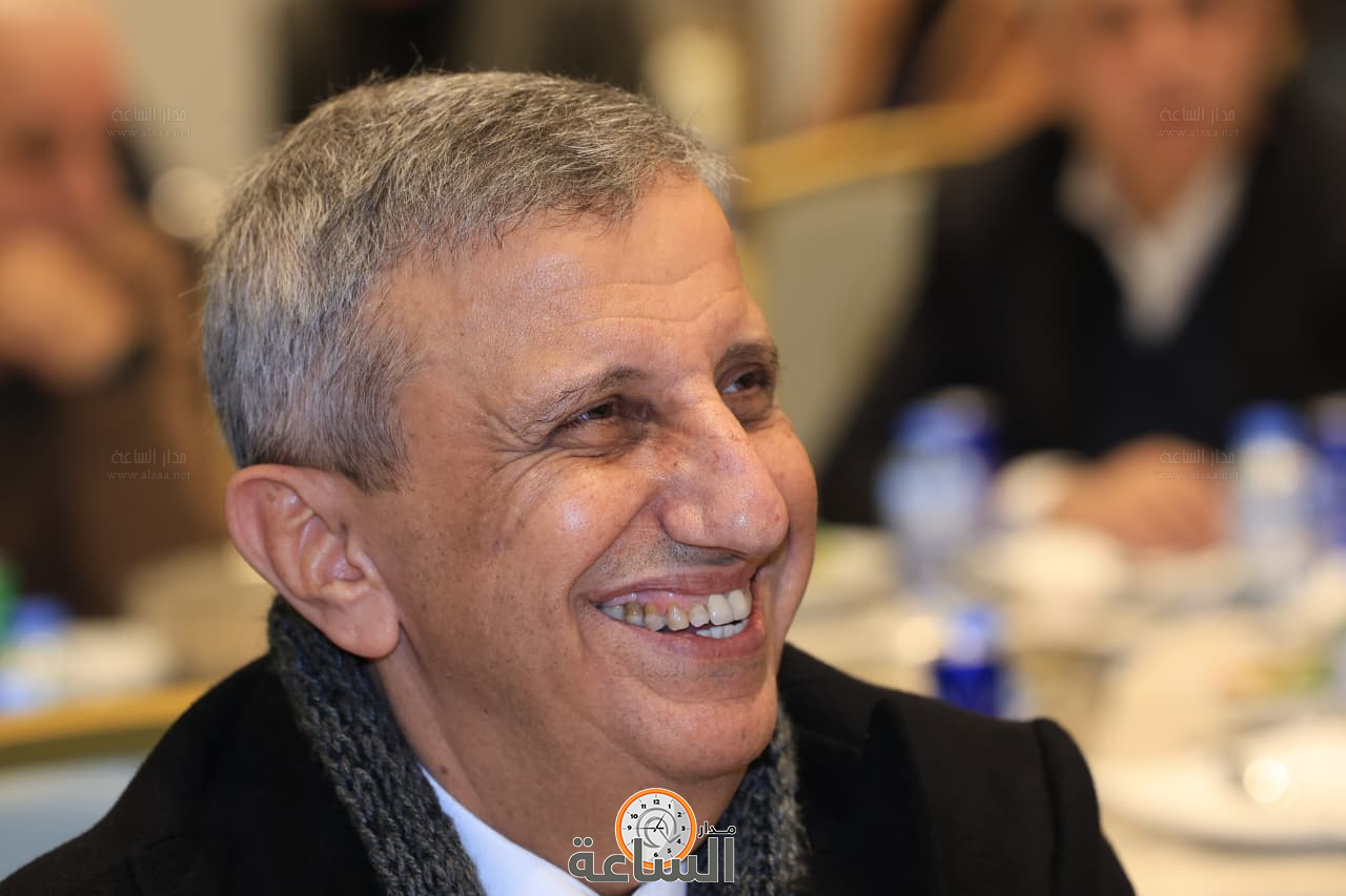 Madar Al-Saa Images 0.5612562278998273