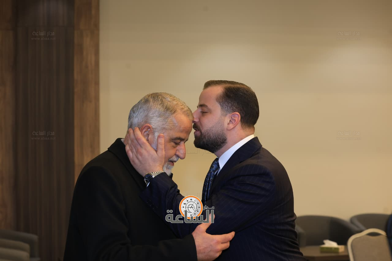 Madar Al-Saa Images 0.7865371495610954