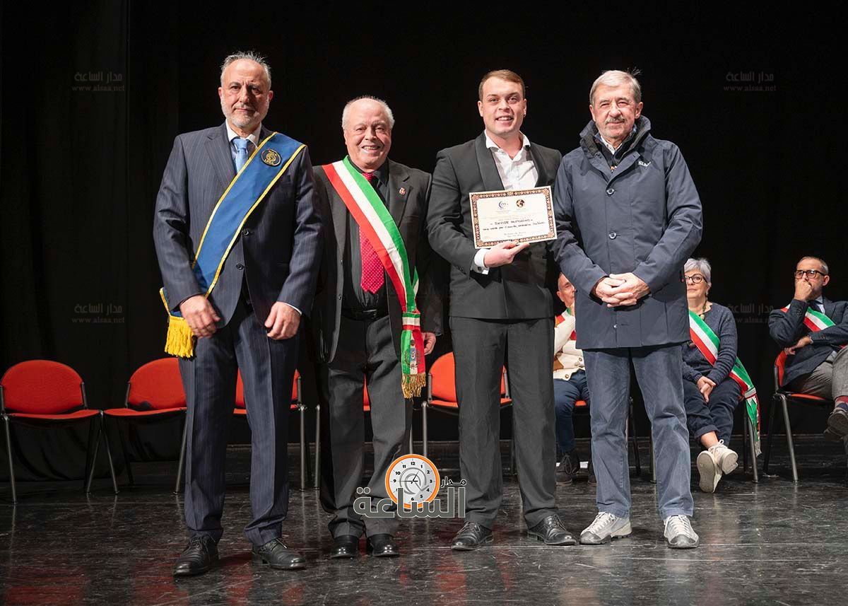 Madar Al-Saa Images 0.45830756561416763