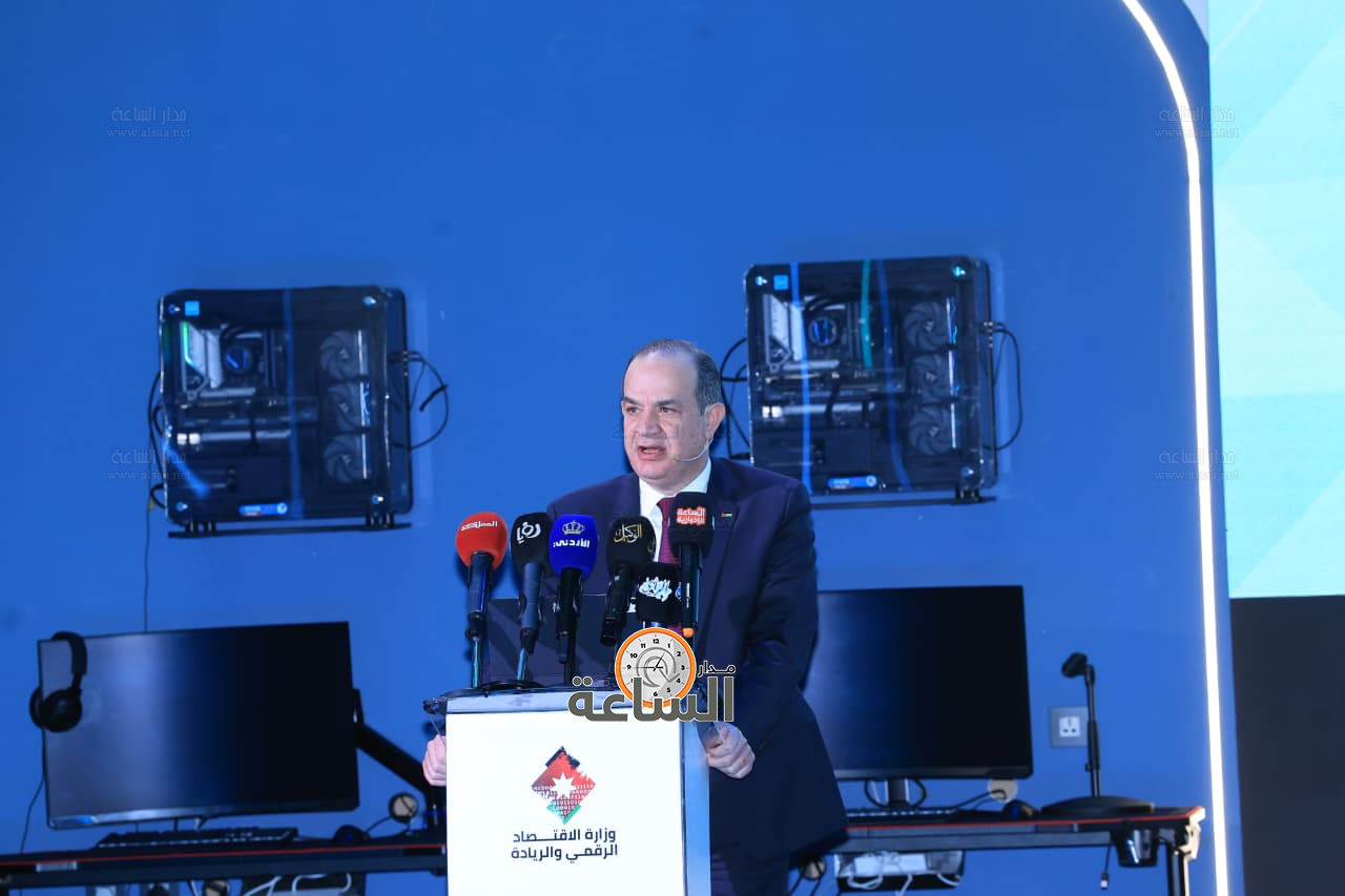 Madar Al-Saa Images 0.8537925560550998